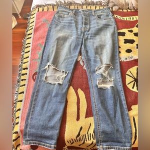 Daze straight leg light wash distressed jeans. Like new